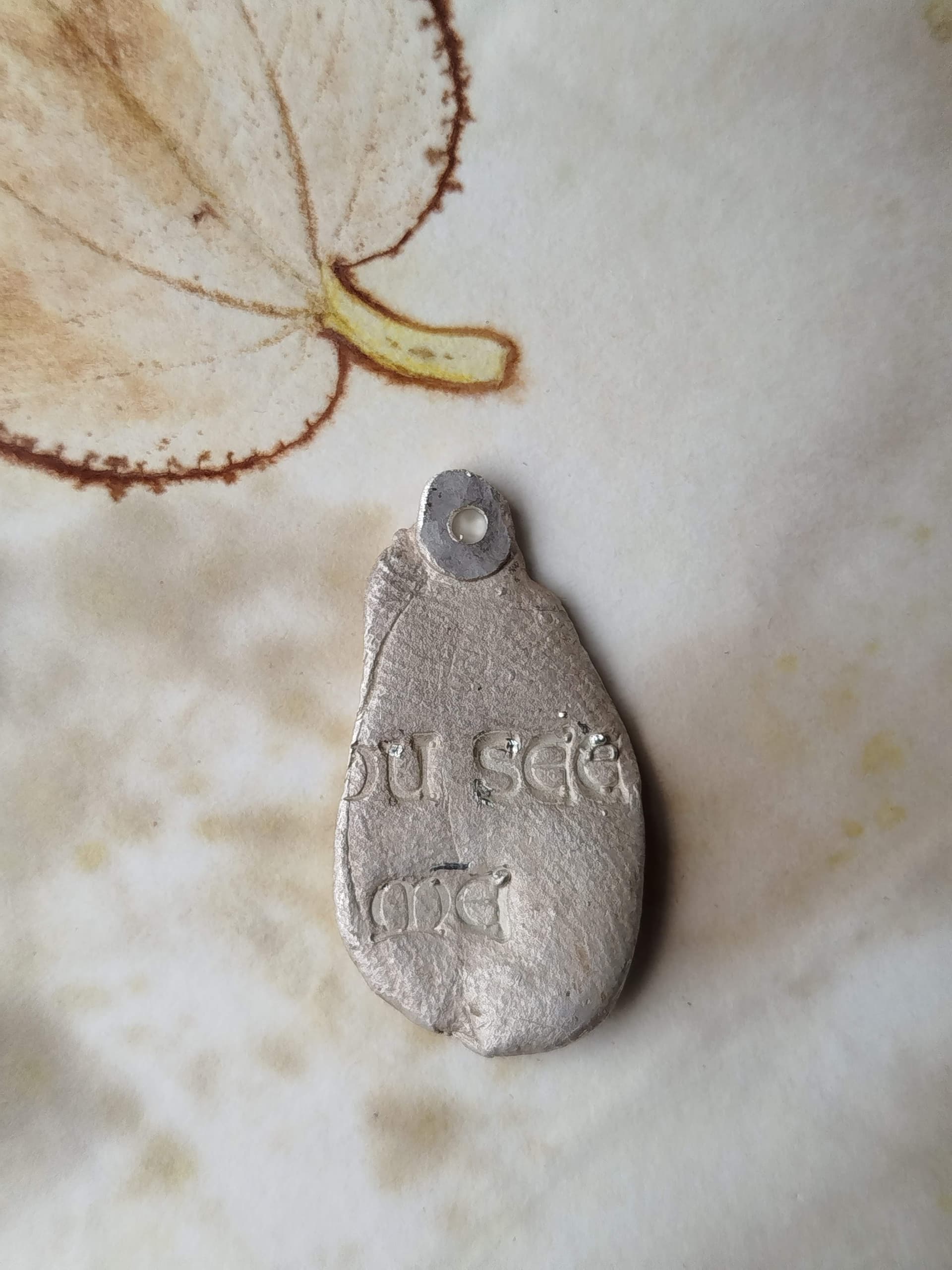 Posies silver pendant detail